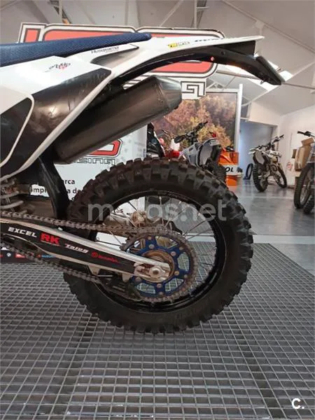 Husqvarna FC 350 – Vista 10