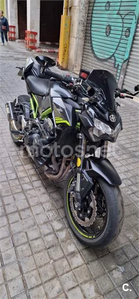 Kawasaki Z900 – Vista 2