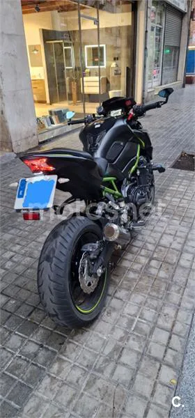 Kawasaki Z900 – Vista 4