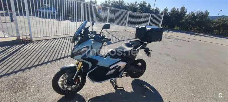 Honda X-ADV – Vista 12