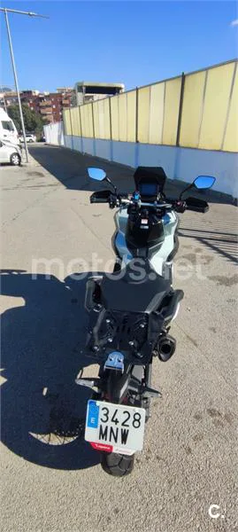 Honda X-ADV – Vista 6