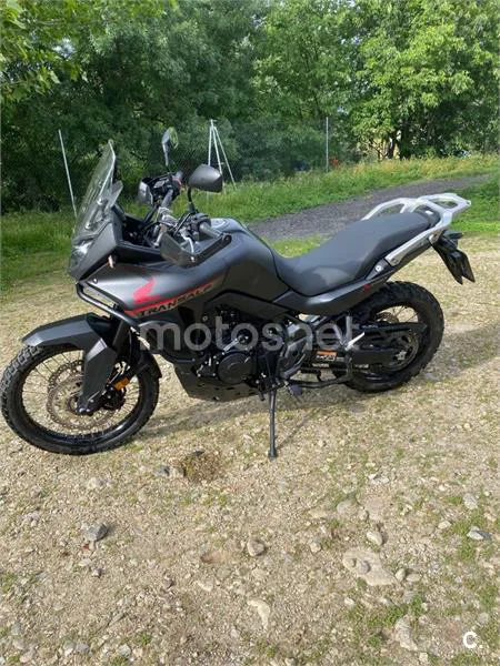 Honda XL 750 Transalp – Vista 5