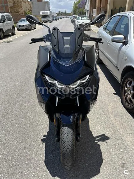 BMW C 400 GT – Vista 7