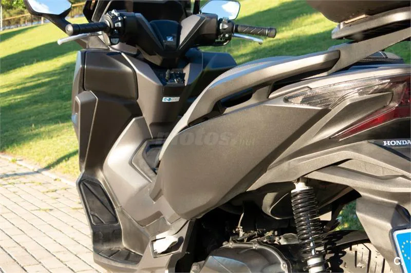 Honda Forza 125 – Vista 9