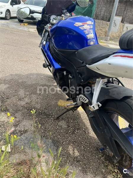 Suzuki GSX-R600 - Vista 3