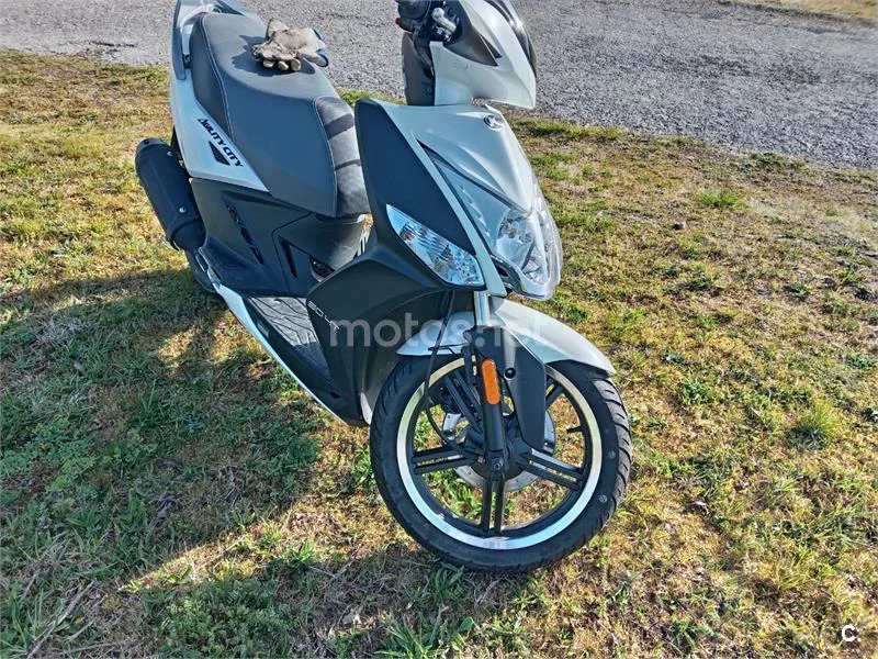 Kymco Agility City 50 – Vista 4
