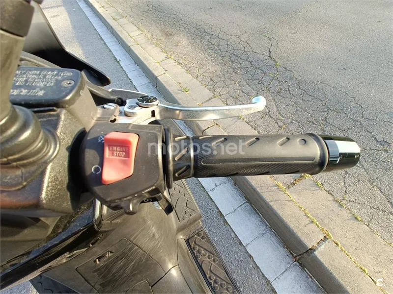 Kymco Super Dink 125 – Vista 2