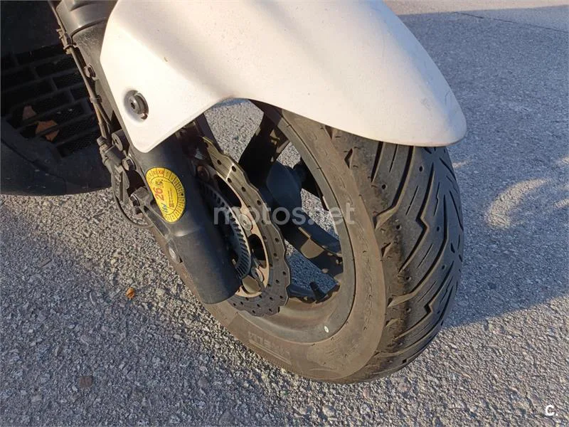 Kymco Super Dink 125 – Vista 17