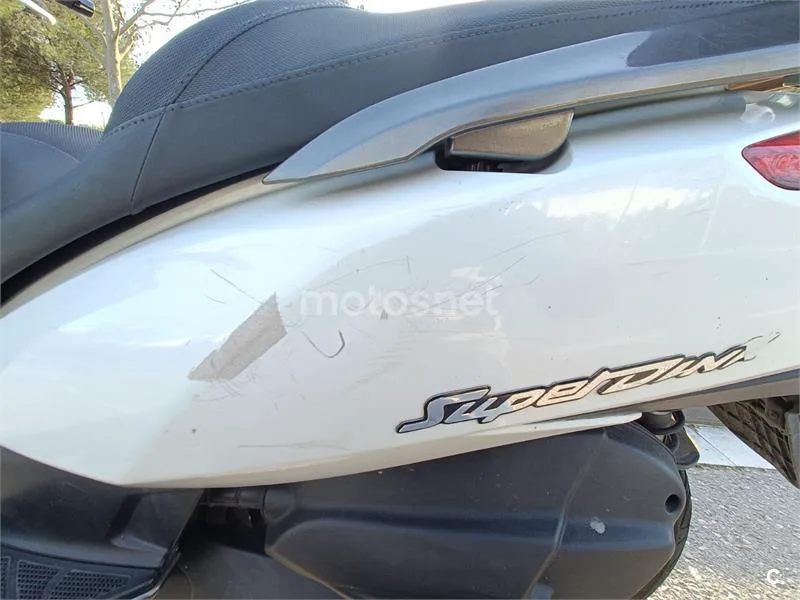 Kymco Super Dink 125 – Vista 24
