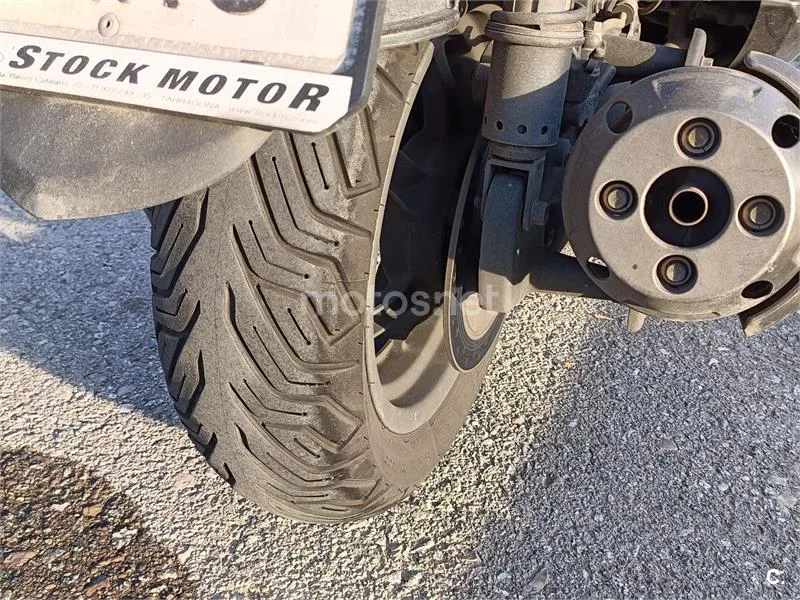 Kymco Super Dink 125 – Vista 30