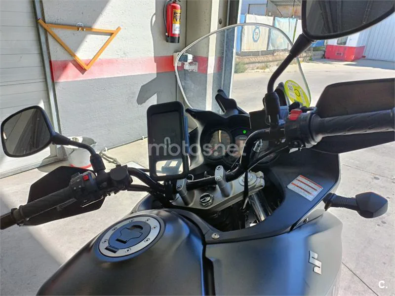Suzuki V-Strom 650 – Vista 10