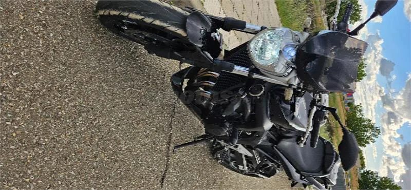 Yamaha FZ6 S2 – Vista 3