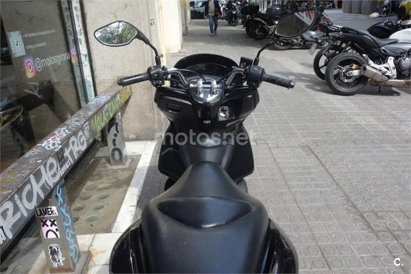 Honda PCX 125 – Vista 6