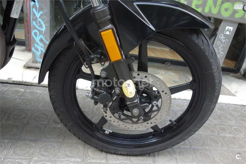 Yamaha YS125 – Vista 15