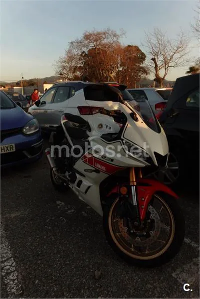 Yamaha R3 – Vista 7