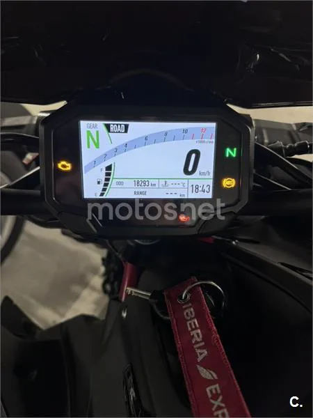 Kawasaki Z900 – Vista 4