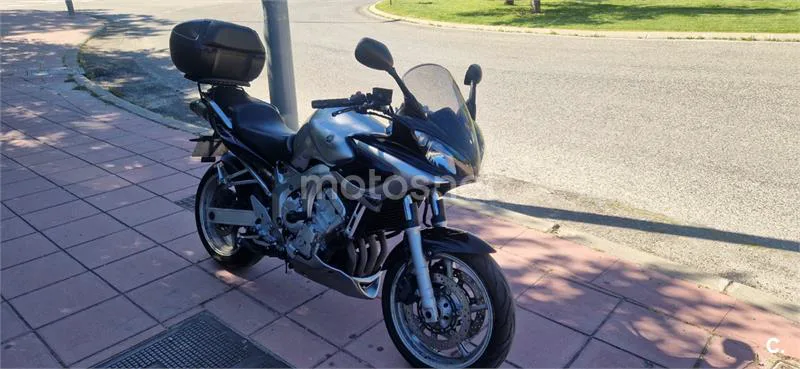 Yamaha FZ6 Fazer – Vista 2