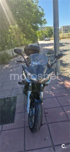 Yamaha FZ6 Fazer – Vista 3