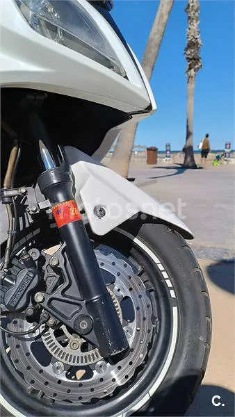 Kymco Super Dink 300 – Vista 7