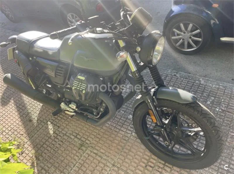 Moto Guzzi V7 III – Vista 2