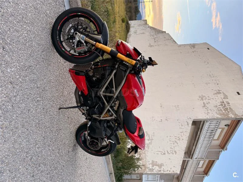Ducati Streetfighter 1100 S – Vista 3
