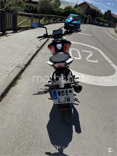 KTM 125 – Vista 4