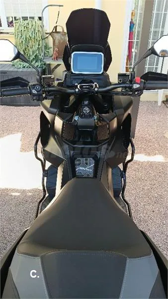 Honda ADV 350 – Vista 4