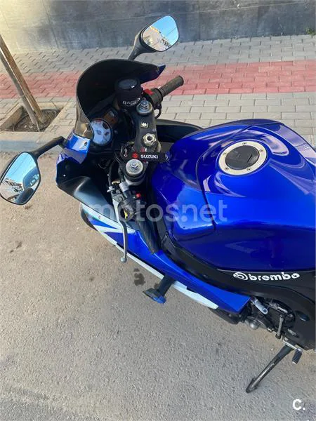 Suzuki GSX-R600 – Vista 9
