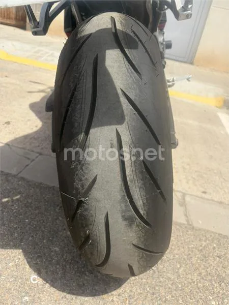 Honda CBR 600 RR – Vista 4