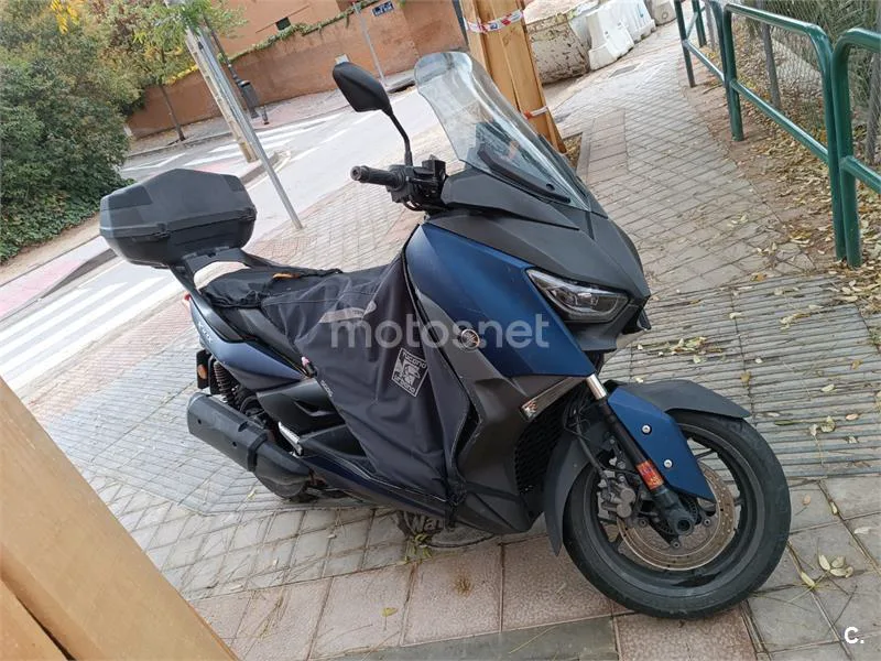 Yamaha XMAX 300 – Vista 3