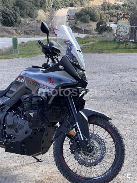 Honda XL 750 Transalp – Vista 4