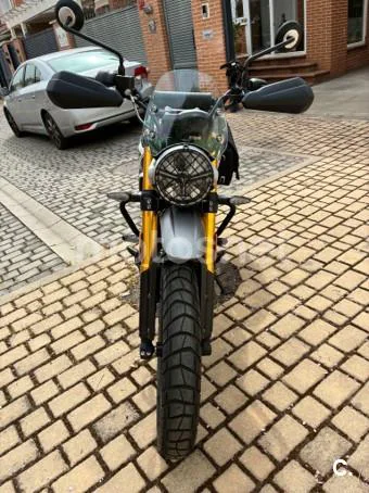 Triumph Scrambler 400 X – Vista 3