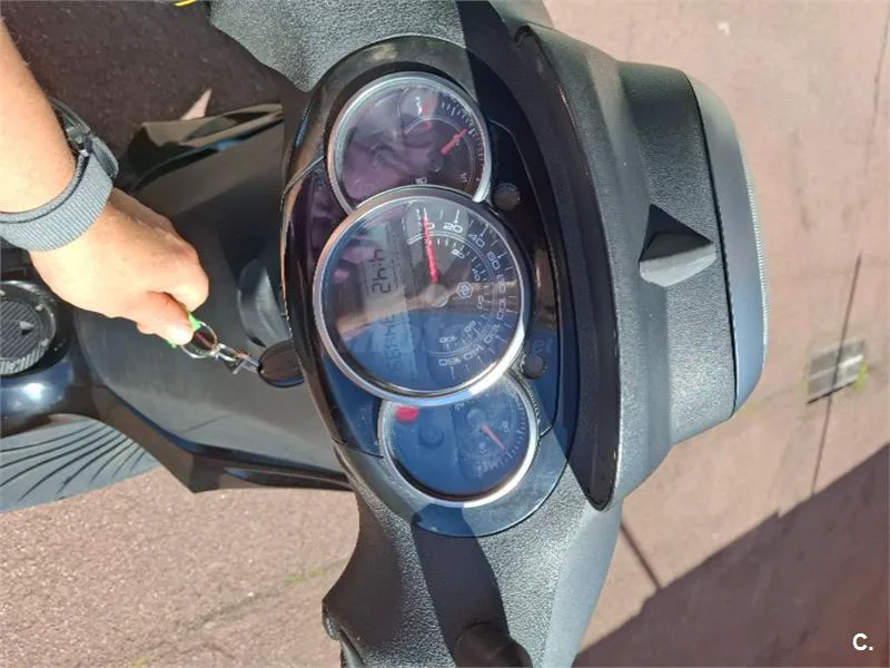 Piaggio Beverly 300 – Vista 5