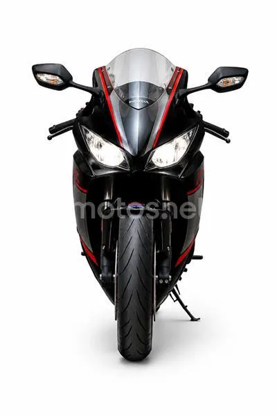 Honda CBR 1000 RR Fireblade – Vista 3