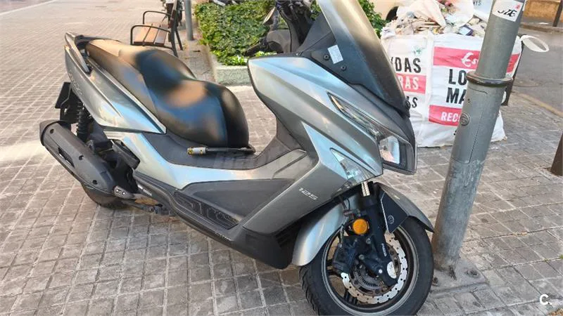 Kymco Grand Dink 125 – Vista 3