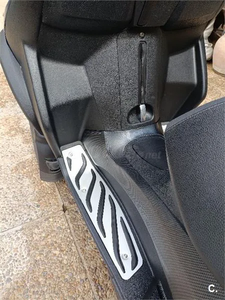Piaggio MP3 – Vista 4