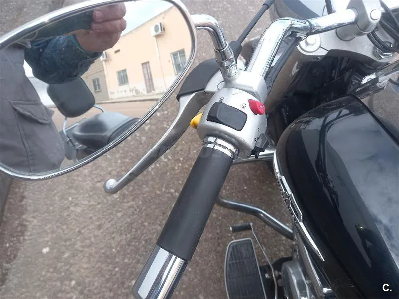 Suzuki Intruder C800 Volusia – Vista 3