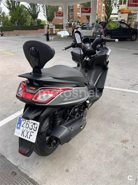Kymco Super Dink 350 – Vista 3