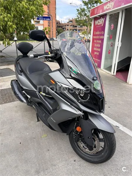 Kymco Super Dink 350 – Vista 5