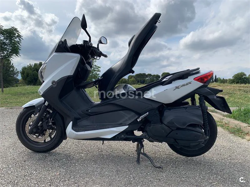 Yamaha XMAX 400 – Vista 12