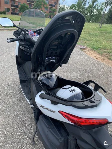 Yamaha XMAX 400 – Vista 9