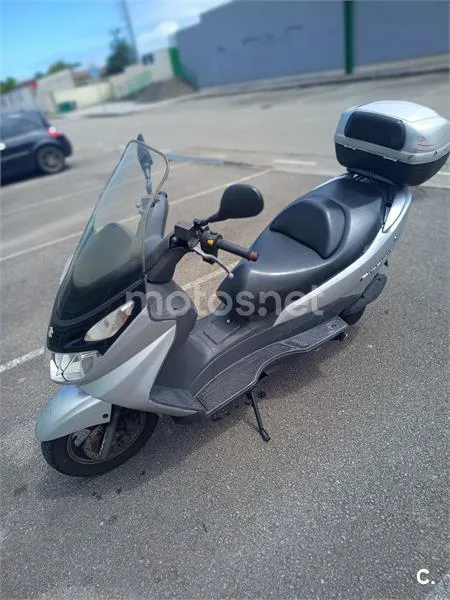 Suzuki Burgman 125 – Vista 2