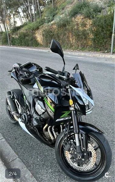 Kawasaki Z800 – Vista 3