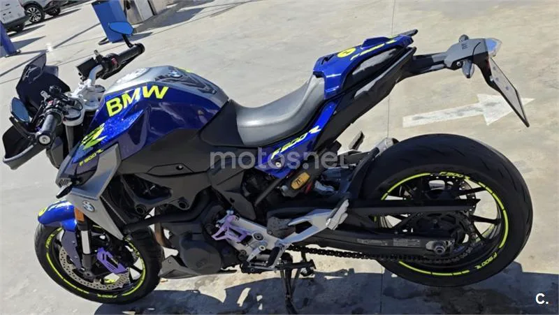 BMW F 900 R – Vista 3