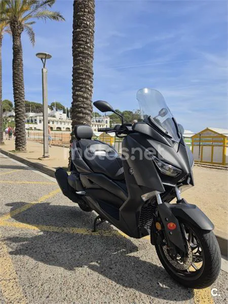 Yamaha XMAX 400 – Vista 4
