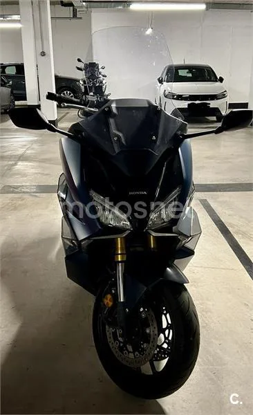 Honda Forza 750 – Vista 2