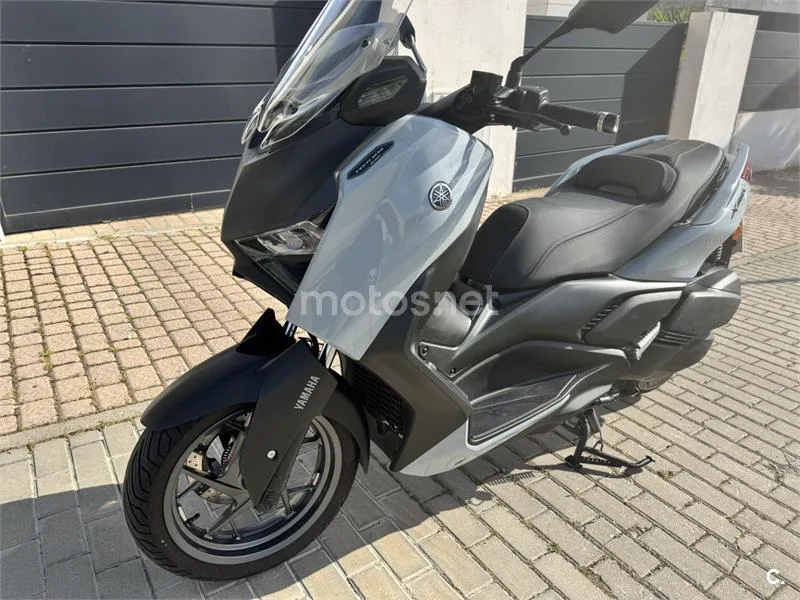 Yamaha XMAX 300 – Vista 4