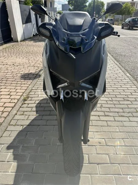 Yamaha XMAX 300 – Vista 6
