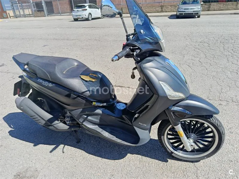 Piaggio Beverly 300 – Vista 2