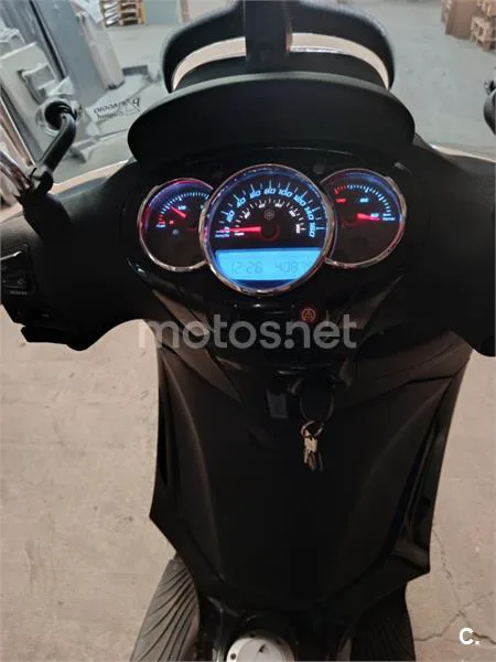 Piaggio Beverly 300 – Vista 5